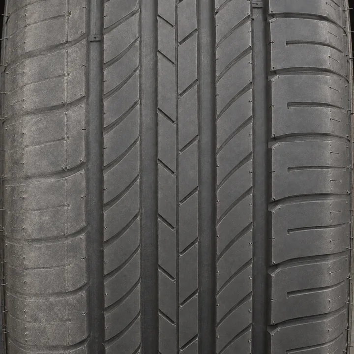 Tyre tread nearly gone, close to the legal limit